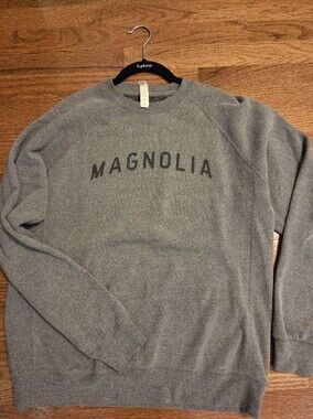 "Magnolia" Gray Crewneck Sweatshirt, M